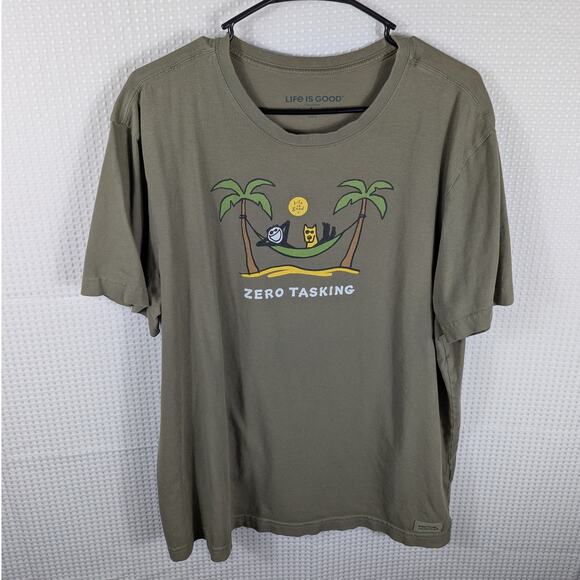 Life Is Good L Zero Tasking T-Shirt Green Crusher Tee Palm Trees Hammock Men’s - Picture 1 of 5